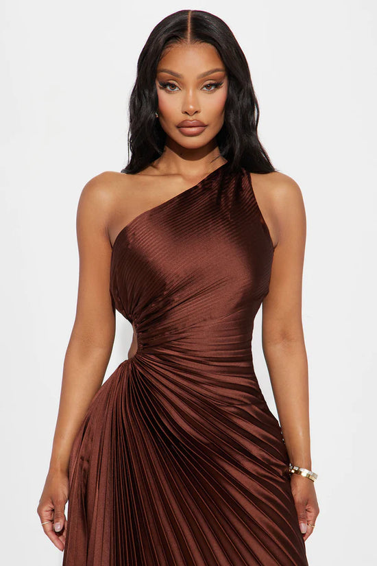 The Aria Pleated Gown ✨