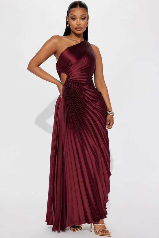 The Aria Pleated Gown ✨
