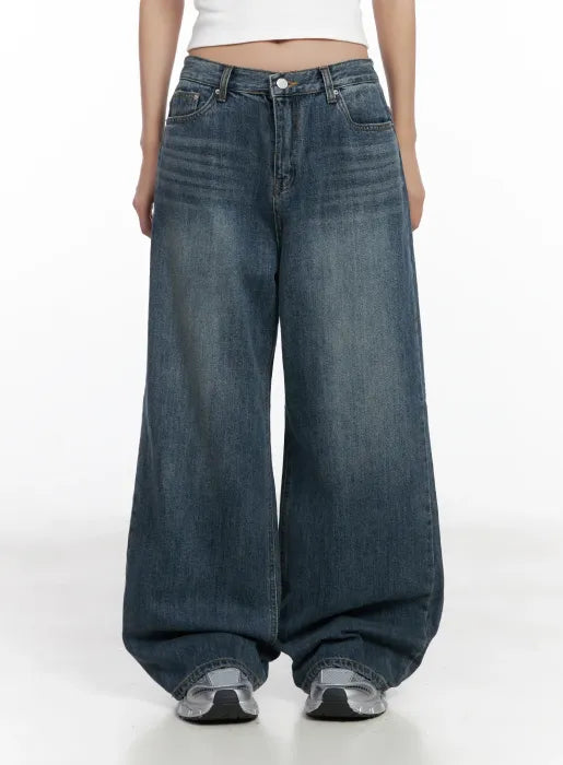 Aya Washed Baggy Jeans